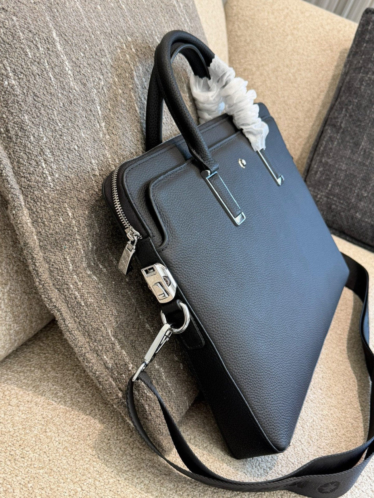 Luxury Men's Top Handle Bags L - Luxury Bags That Fit Laptop recensione e prezzo