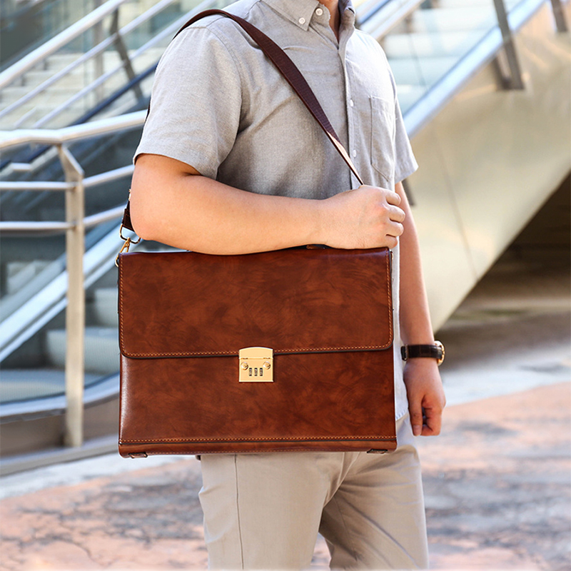 Luxury Leather Briefcases For  - Luxury Bags That Fit Laptop recensione e prezzo