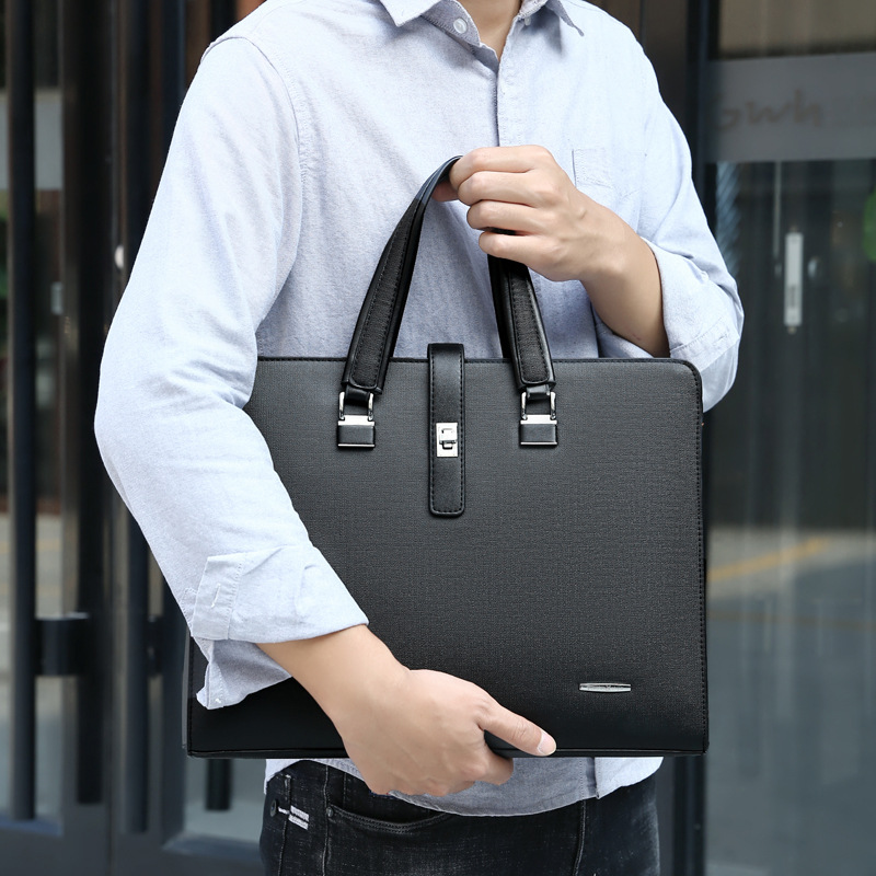 Business Commuter Laptop Bag M - Luxury Bags That Fit Laptop recensione e prezzo