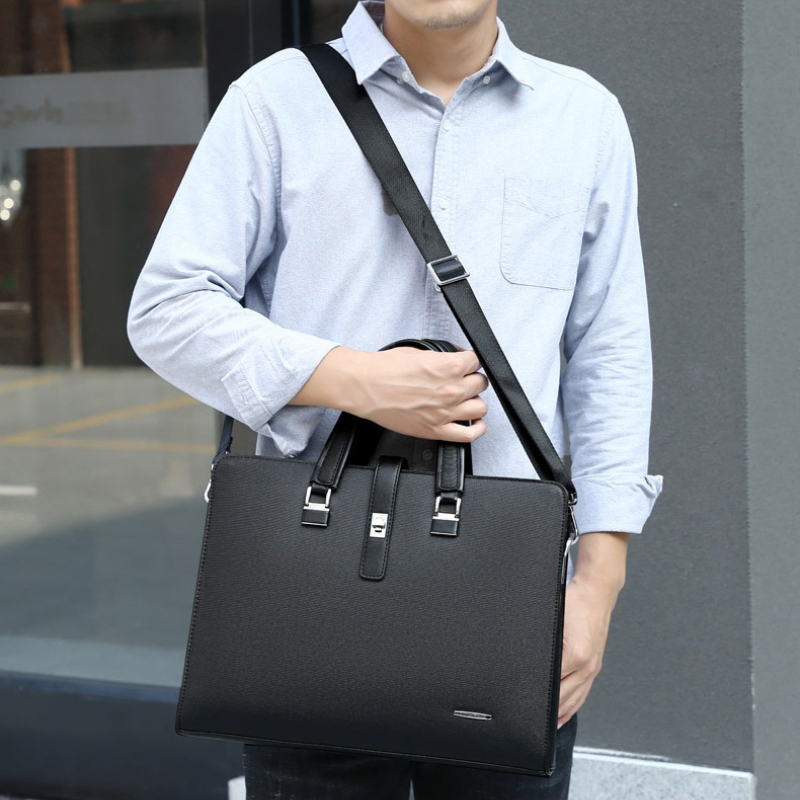 Business Commuter Laptop Bag M - Luxury Bags That Fit Laptop recensione e prezzo