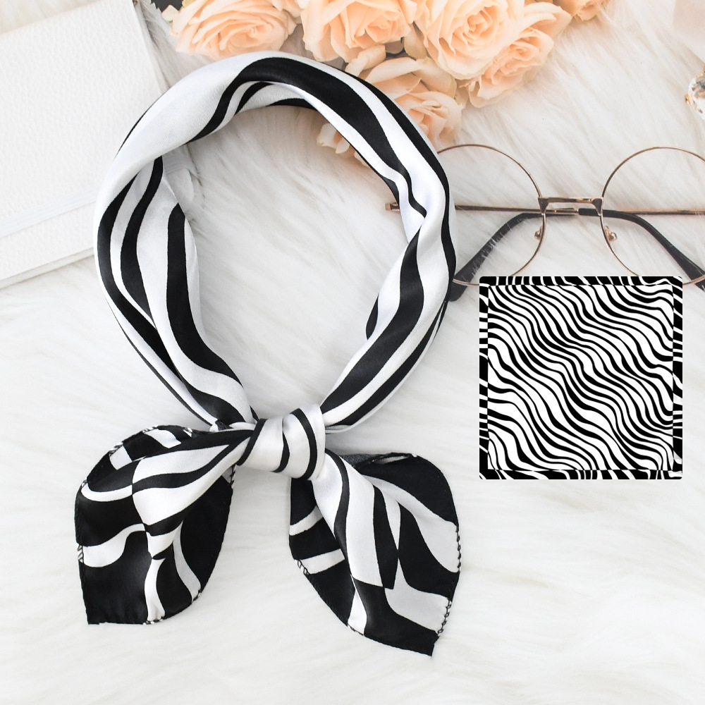 Luxury Design Print Silk Squar - Luxury Bags Designer recensione e prezzo